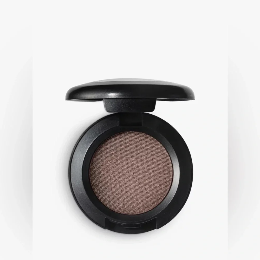 MAC Satin eyeshadow-Club/Discontinued